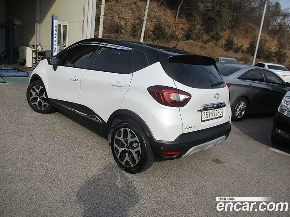 Renault QM3 2019 1.5 Автомат в Москве № 152529, фото 8