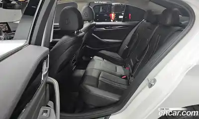 BMW 5-Series 2019 2.0 Автомат в Москве № 158700, миниатюра 2