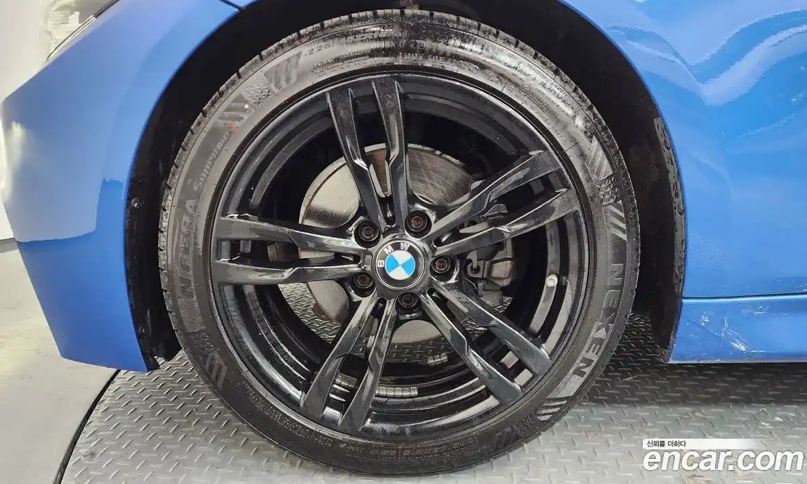 BMW 3-Series 2018 2.0 Автомат в Москве № 158715, фото 14