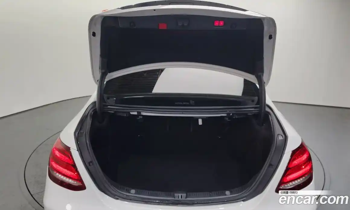 Mercedes-Benz E-Class 2020 3.0 Автомат в Москве № 161015, фото 18