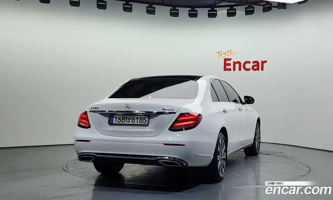 Mercedes-Benz E-Class 2020 3.0 Автомат в Москве № 161015, фото 4