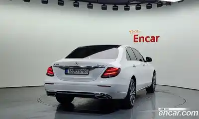 Mercedes-Benz E-Class 2020 3.0 Автомат в Москве № 161015, миниатюра 4