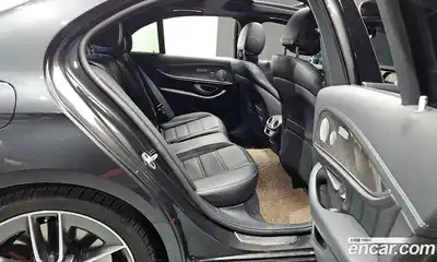 Mercedes-Benz E-Class 2022 3.0 Автомат в Москве № 161545, миниатюра 6