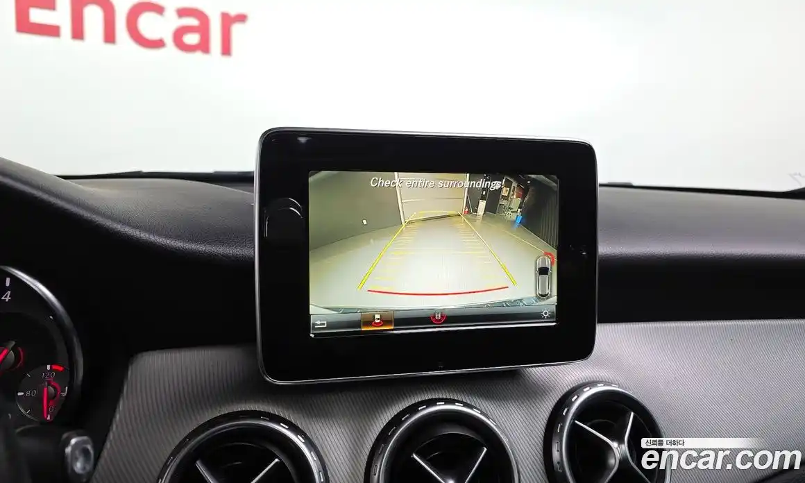 Mercedes-Benz GLA-Class 2017 2.1 Автомат в Москве № 161946, фото 19