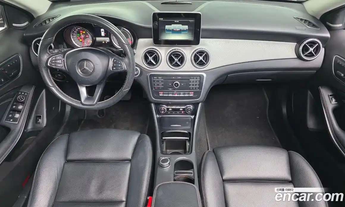 Mercedes-Benz GLA-Class 2017 2.1 Автомат в Москве № 161946, фото 20