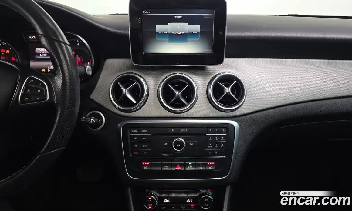 Mercedes-Benz GLA-Class 2017 2.1 Автомат в Москве № 161946, фото 8