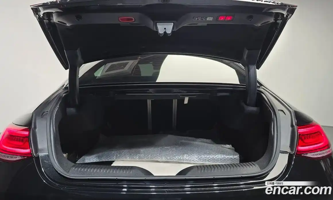 Mercedes-Benz CLS-Class 2023 3.0 Автомат в Москве № 162105, фото 19