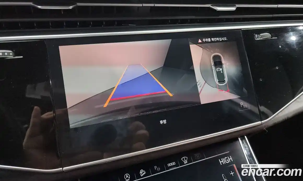 Audi Q7 2021 3.0 Автомат в Москве № 163689, фото 20