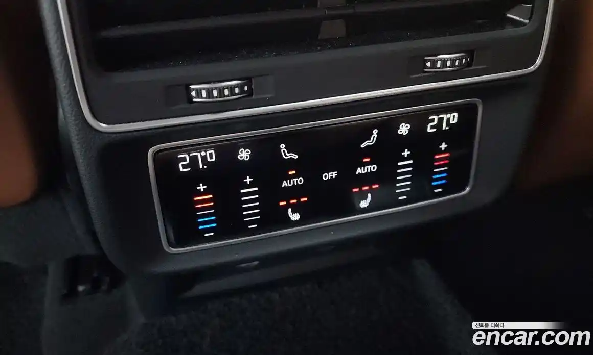 Audi Q7 2021 3.0 Автомат в Москве № 163689, фото 3