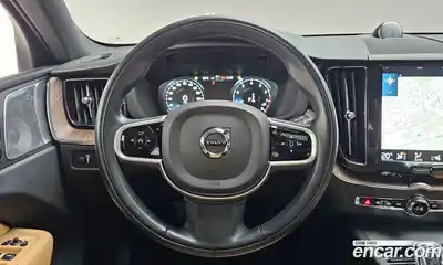 Volvo XC60, 2021