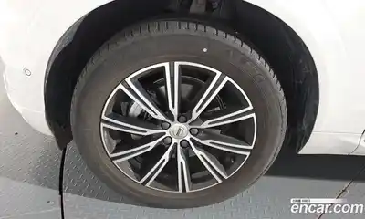 Volvo XC60 2021 2.0 Автомат в Москве № 164354, миниатюра 4