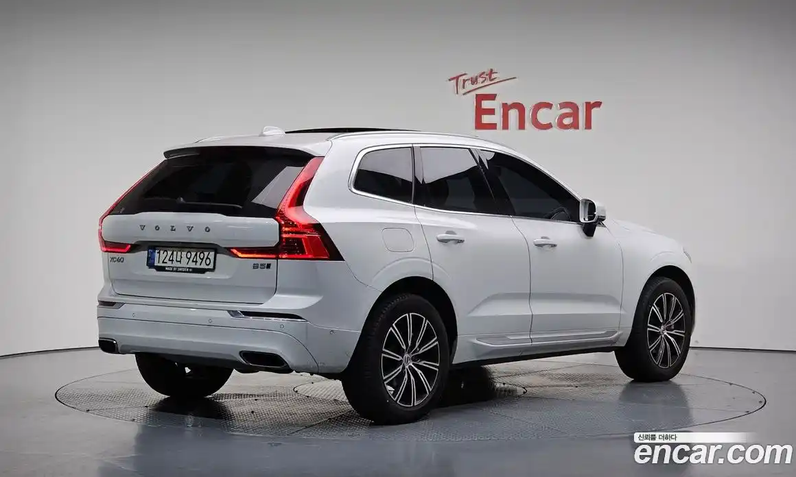 Volvo XC60 2021 2.0 Автомат в Москве № 164354, фото 6