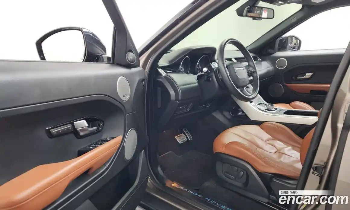 Land Rover Range-Rover Evoque 2015 2.2 Автомат в Москве № 166402, фото 11