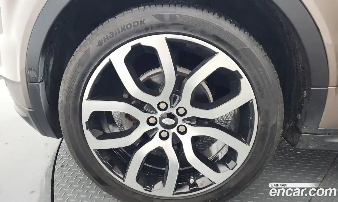 Land Rover Range-Rover Evoque 2015 2.2 Автомат в Москве № 166402, фото 3