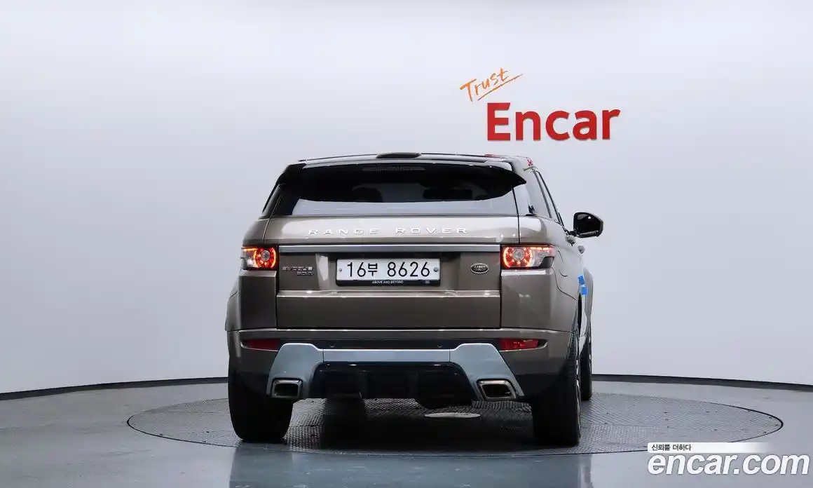 Land Rover Range-Rover Evoque 2015 2.2 Автомат в Москве № 166402, фото 8