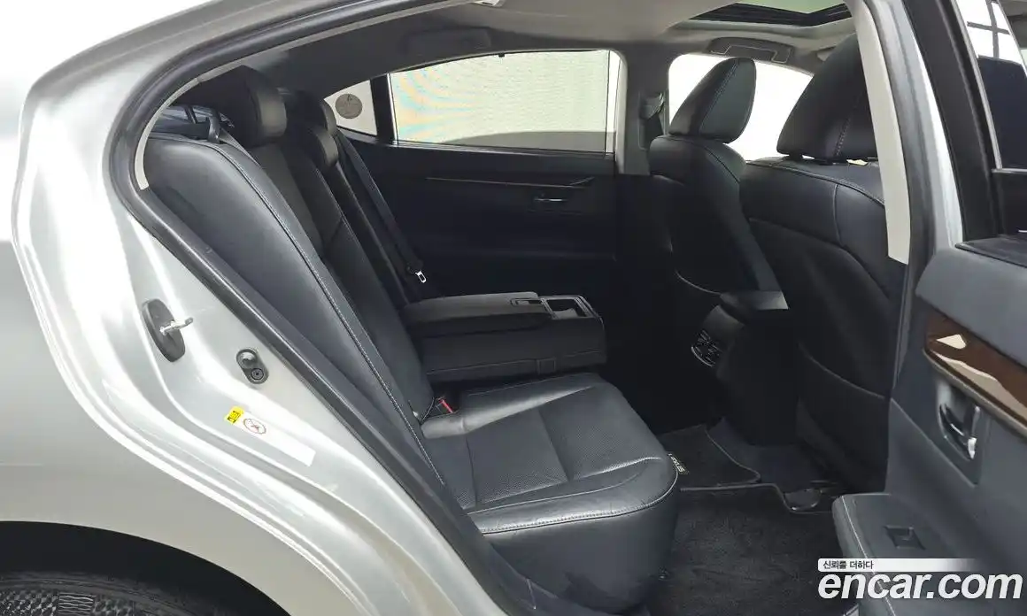 Lexus ES 2013 3.5 Автомат в Москве № 168180, фото 11