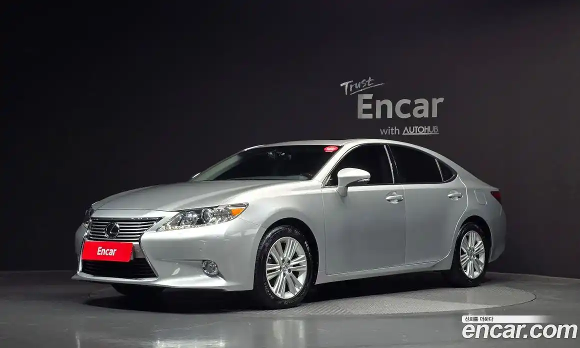 Lexus ES 2013 3.5 Автомат в Москве № 168180, фото 3