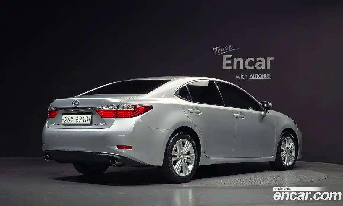 Lexus ES 2013 3.5 Автомат в Москве № 168180, фото 5