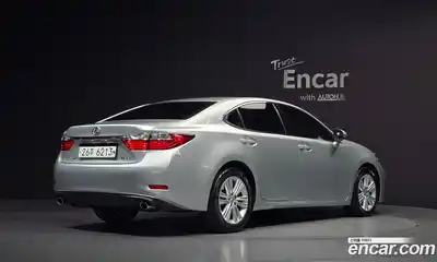 Lexus ES 2013 3.5 Автомат в Москве № 168180, миниатюра 5