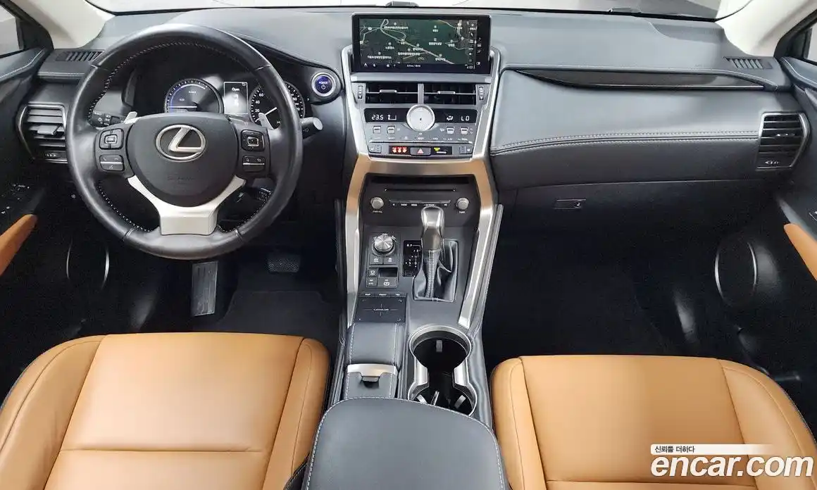 Lexus NX 2018 2.5 Автомат в Москве № 168300, фото 8