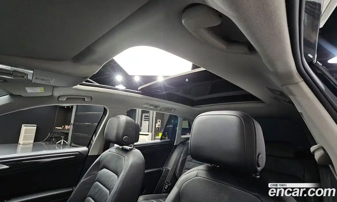 Volkswagen Tiguan 2022 2.0 Автомат в Москве № 168660, фото 3