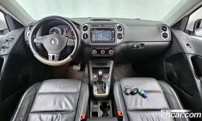 Volkswagen Tiguan 2014 2.0 Автомат в Москве № 168979, миниатюра 9