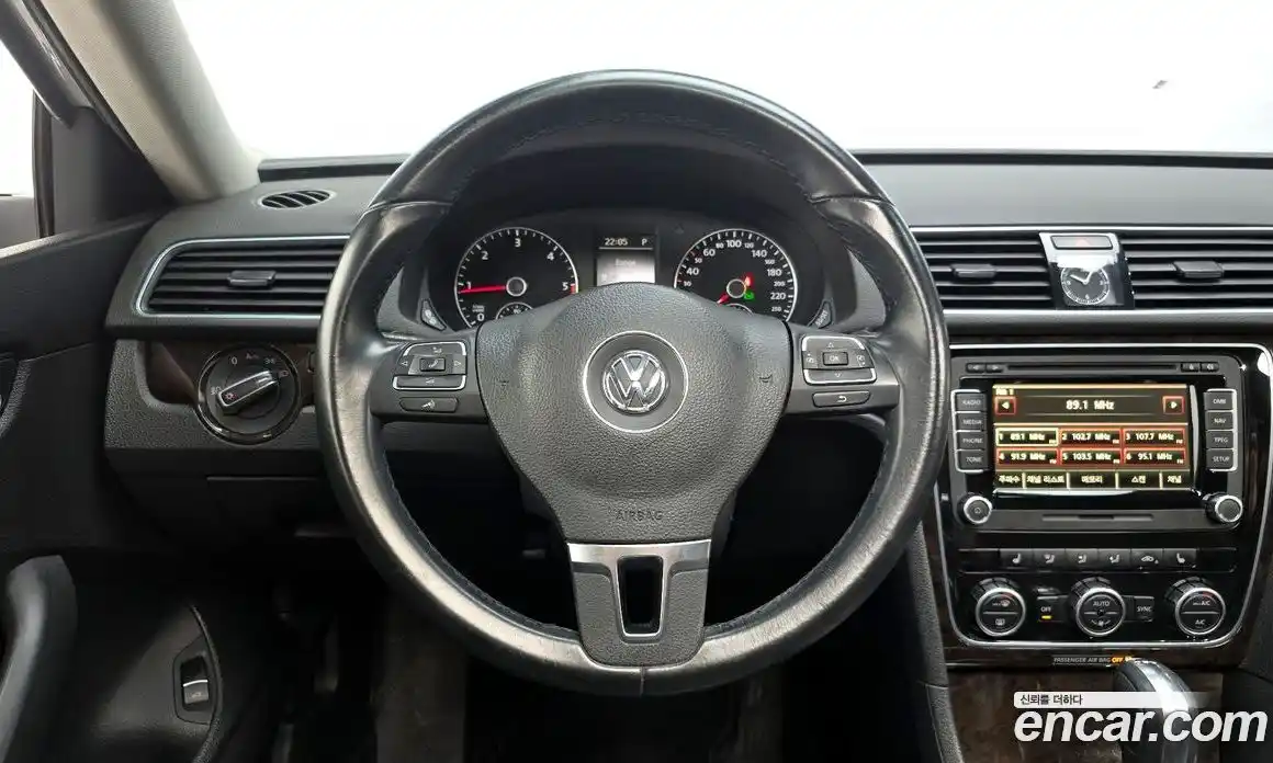 Volkswagen Passat 2014 2.0 Автомат в Москве № 168984, фото 11