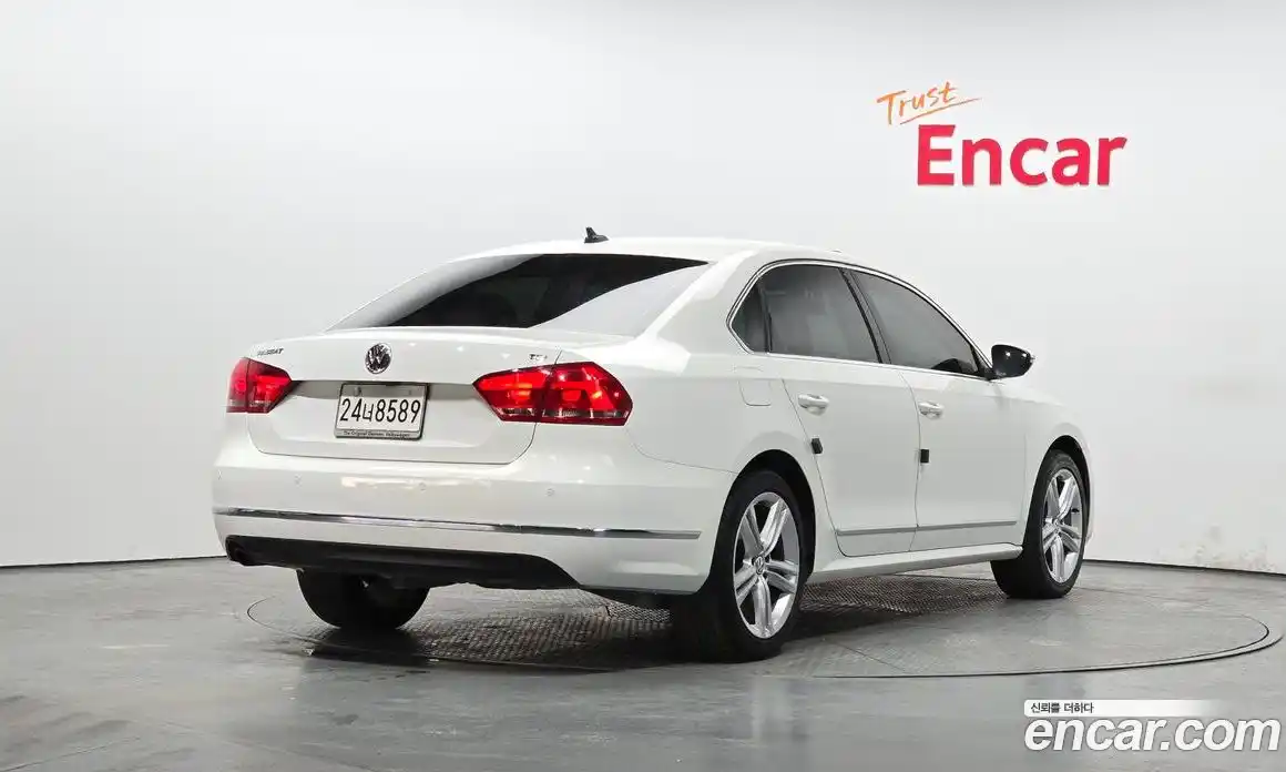 Volkswagen Passat 2014 2.0 Автомат в Москве № 168984, фото 17