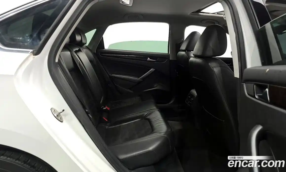 Volkswagen Passat 2014 2.0 Автомат в Москве № 168984, фото 6