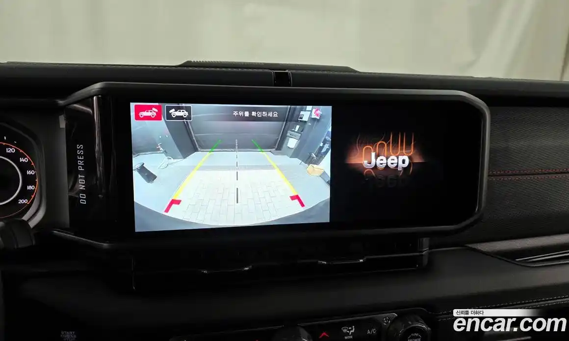 Jeep Wrangler 2024 2.0 Автомат в Москве № 169524, фото 17