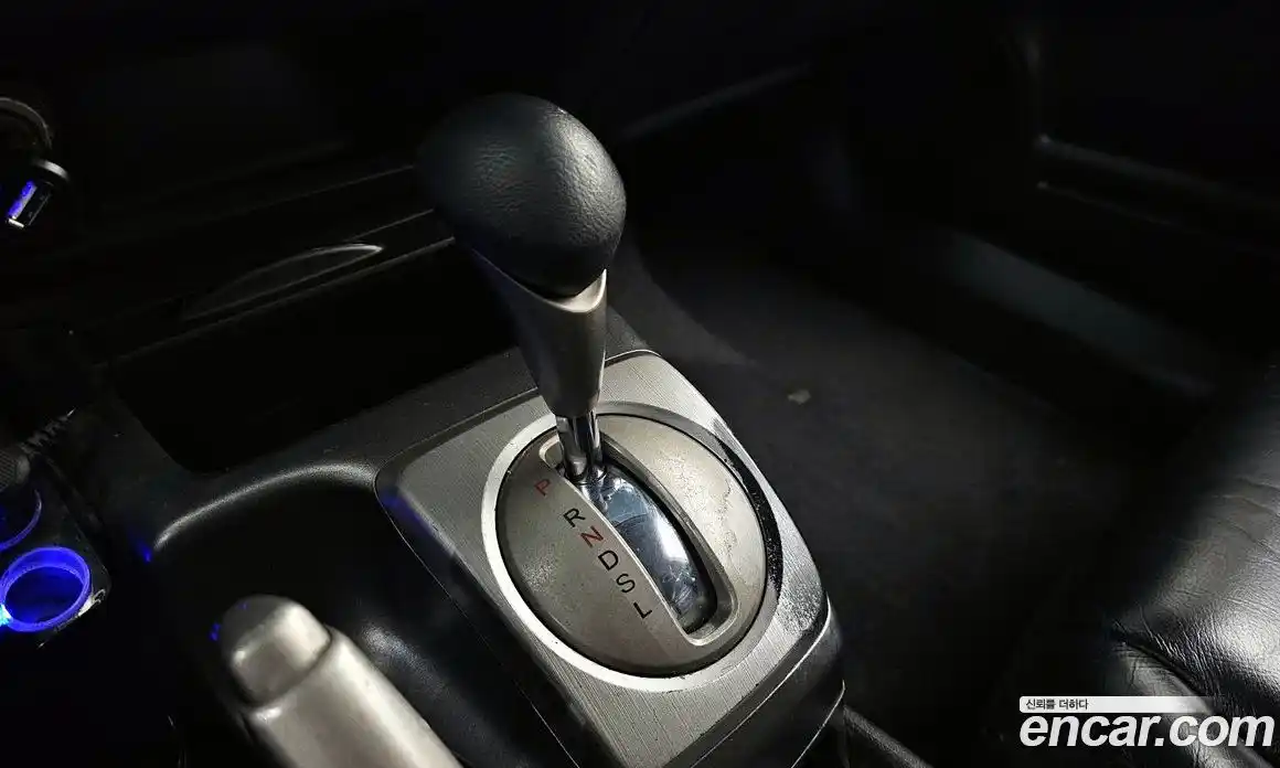 Honda Civic 2009 1.3 Автомат в Москве № 170688, фото 3