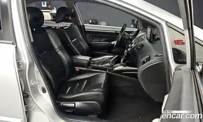 Honda Civic 2009 1.3 Автомат в Москве № 170688, миниатюра 5