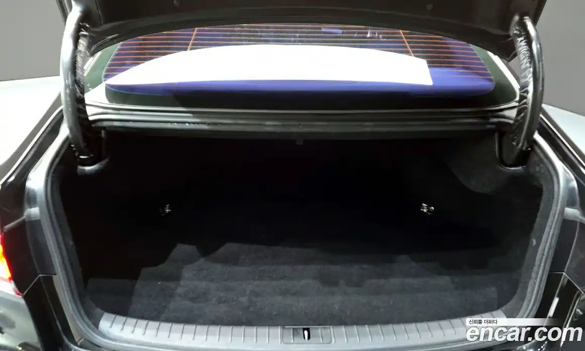 Genesis G80 2018 3.3 Автомат в Москве № 179588, фото 12