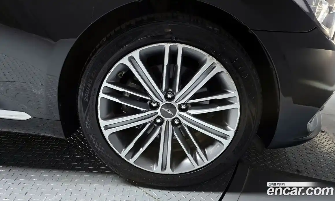 Genesis G80 2018 3.3 Автомат в Москве № 179588, фото 16