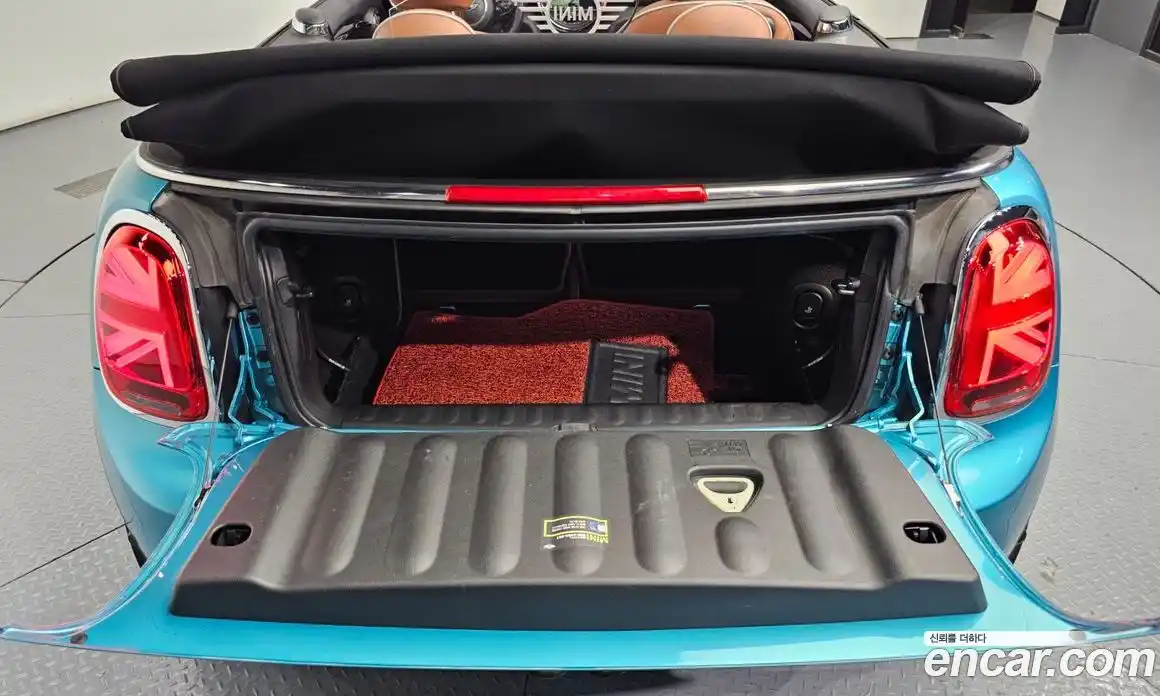 Mini Cooper Convertible 2016 2.0 Автомат в Москве № 190010, фото 14