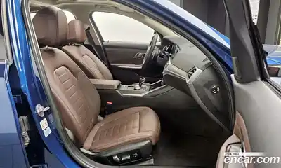 BMW 3-Series 2021 2.0 Автомат в Москве № 192360, миниатюра 3