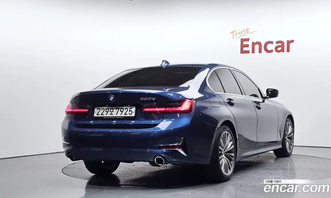 BMW 3-Series 2021 2.0 Автомат в Москве № 192360, фото 4