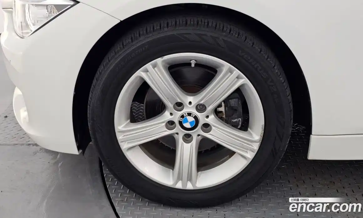 BMW 3-Series 2015 2.0 Автомат в Москве № 192770, фото 14