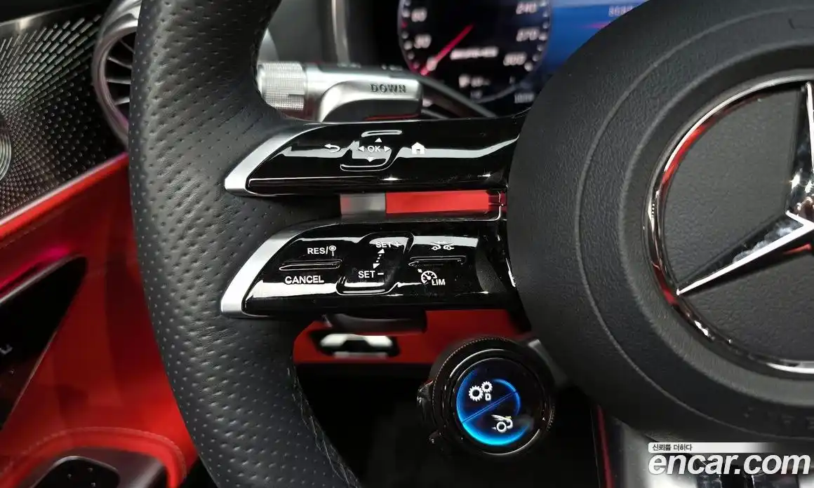 Mercedes-Benz SL-Class 2025 2.0 Автомат в Москве № 193889, фото 12