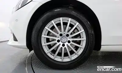 Mercedes-Benz C-Class 2015 2.0 Автомат в Москве № 194409, миниатюра 11