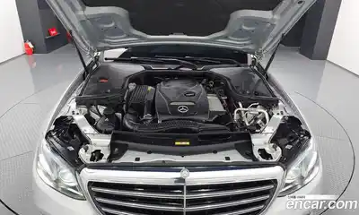 Mercedes-Benz E-Class 2017 2.0 Автомат в Москве № 194991, миниатюра 11