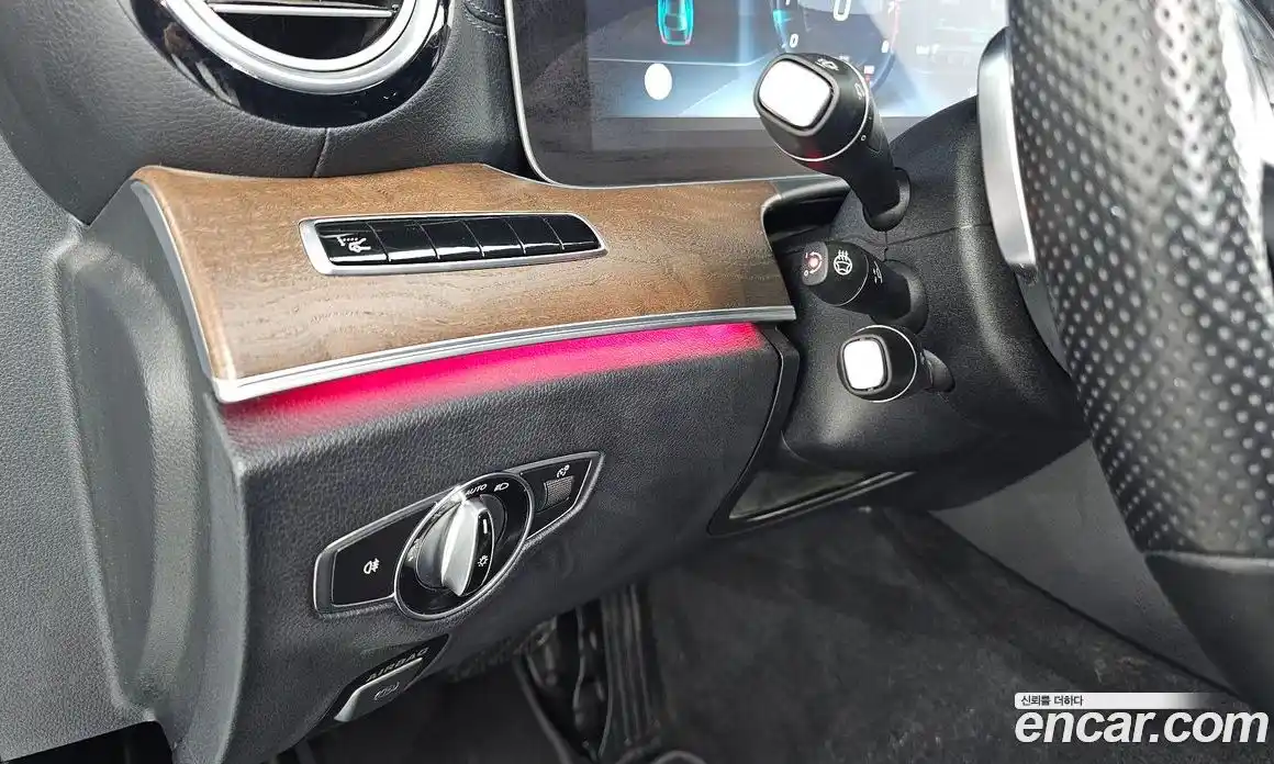 Mercedes-Benz E-Class 2017 2.0 Автомат в Москве № 194991, фото 15