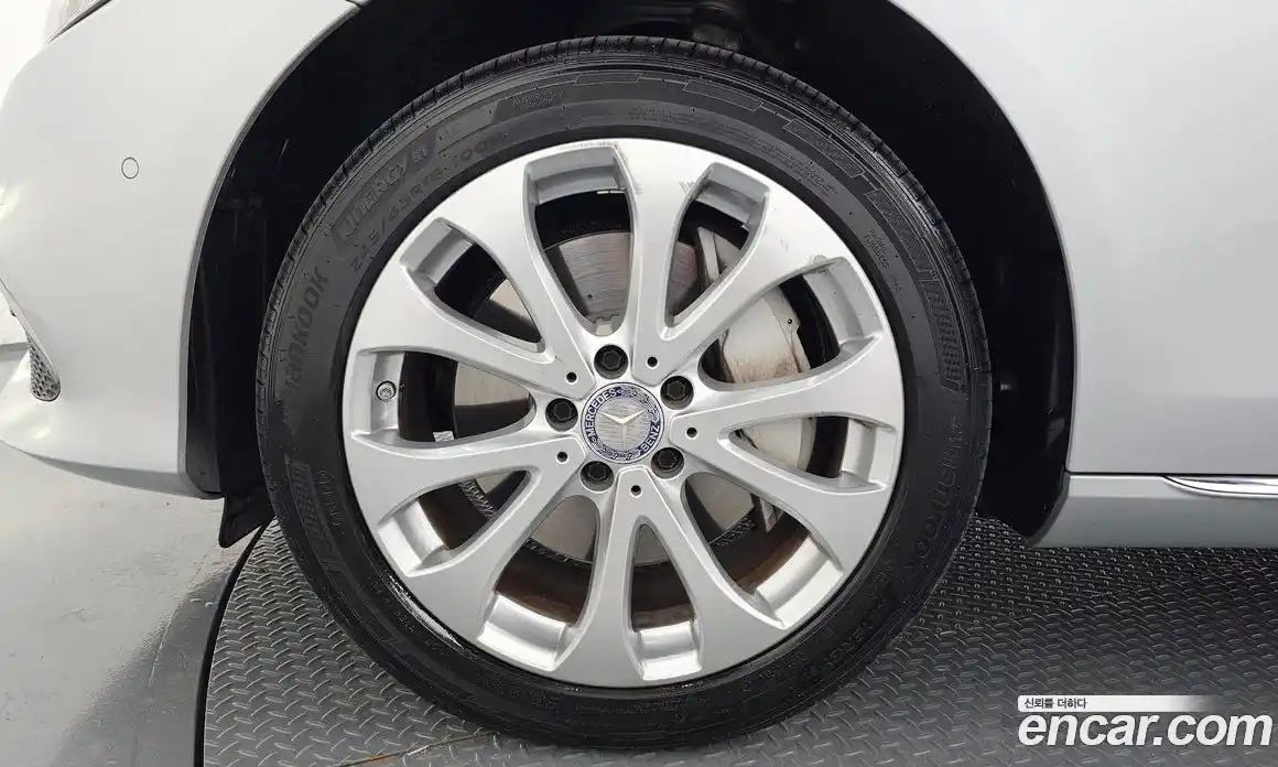 Mercedes-Benz E-Class 2017 2.0 Автомат в Москве № 194991, фото 19