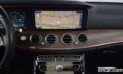 Mercedes-Benz E-Class 2017 2.0 Автомат в Москве № 194991, миниатюра 3