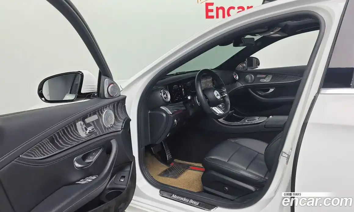 Mercedes-Benz E-Class 2021 2.0 Автомат в Москве № 195234, фото 18