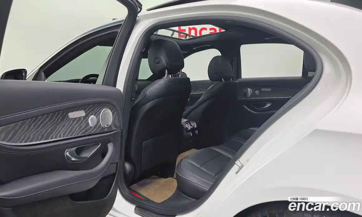 Mercedes-Benz E-Class 2021 2.0 Автомат в Москве № 195234, фото 5