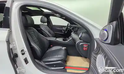 Mercedes-Benz E-Class 2021 2.0 Автомат в Москве № 195234, миниатюра 7