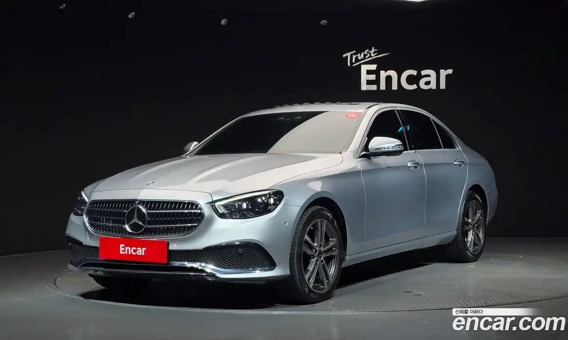 Mercedes-Benz E-Class 2022 2.0 Автомат в Москве № 195599, фото 17