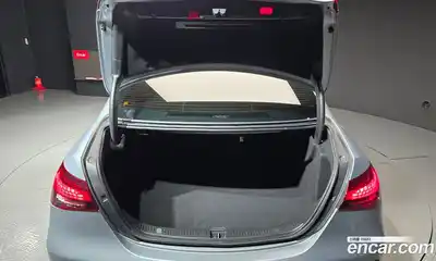 Mercedes-Benz E-Class 2022 2.0 Автомат в Москве № 195599, миниатюра 5