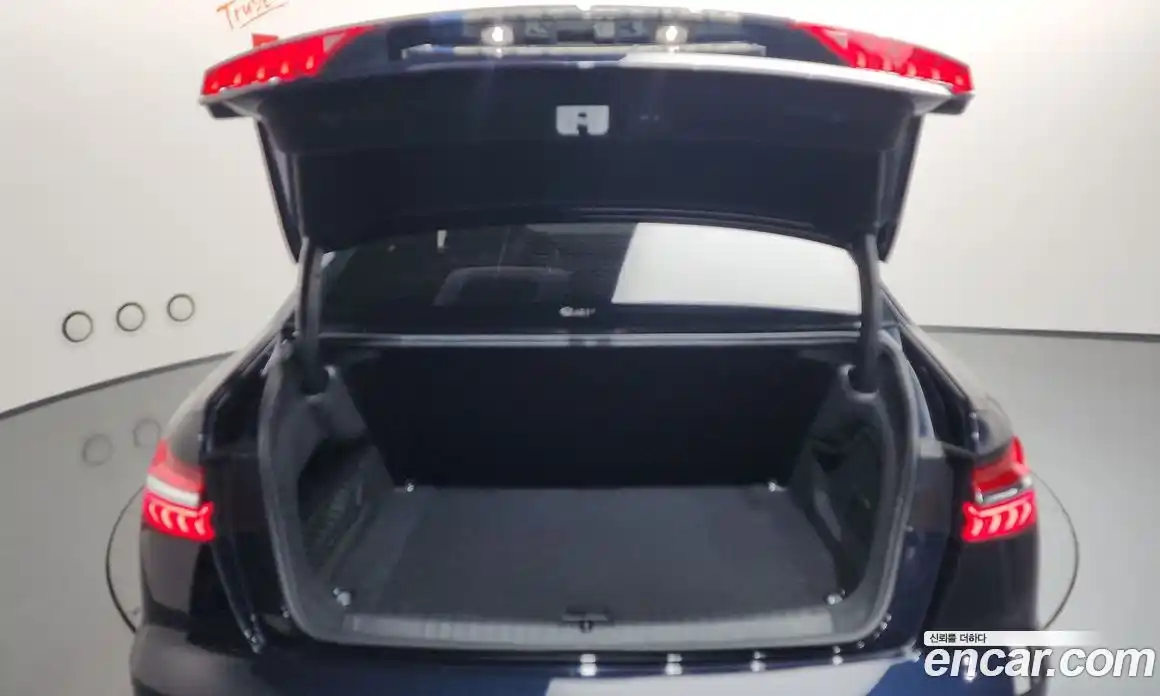 Audi A6 2023 2.0 Автомат в Москве № 196057, фото 15